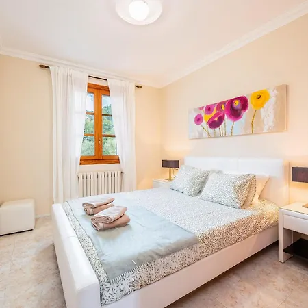 Apartment Navarro *